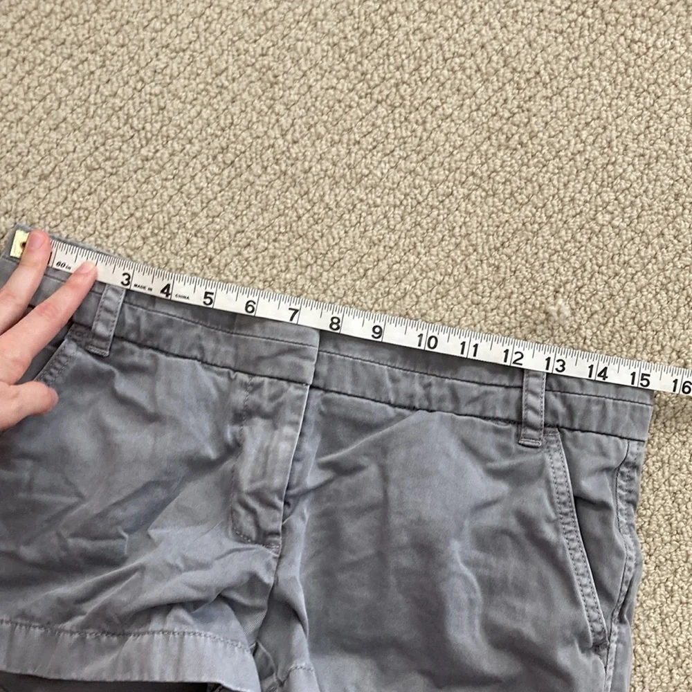 J. Crew Chino Shorts Size 4 Thick Fabric Preppy 100% Cotton Casual Grey EUC